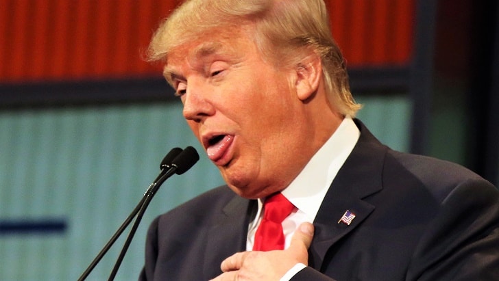 Donald Trump Menyindir Jeff Bezoz