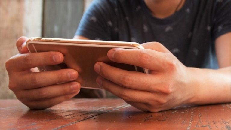 Hafal Password Bapaknya, Bocah ini Menghabiskan 82 Juta di iPad Sang Ayah