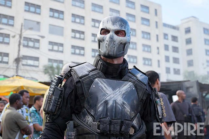 Tampilan pertama supervillain, Crossbones