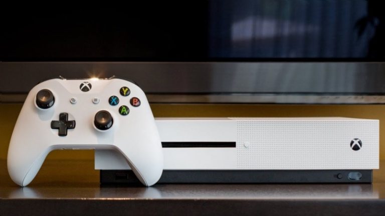 Harga Konsol game Xbox One S dipatok mulai 4 jutaan