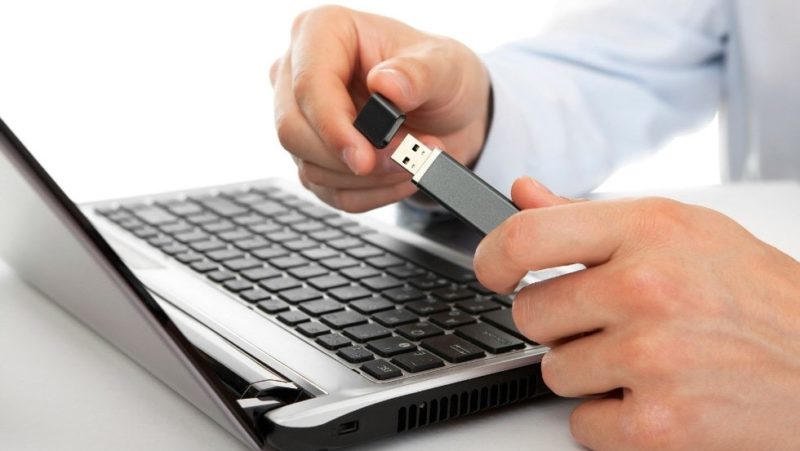 cara membedakan Flashdisk asli dan palsu