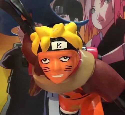 Patung Ukuran asli Naruto