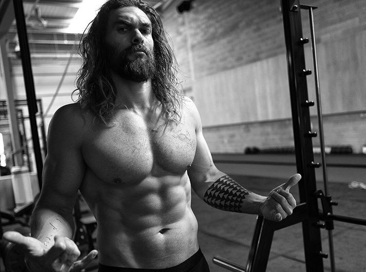 jason momoa rayakan akhir syuting justice league