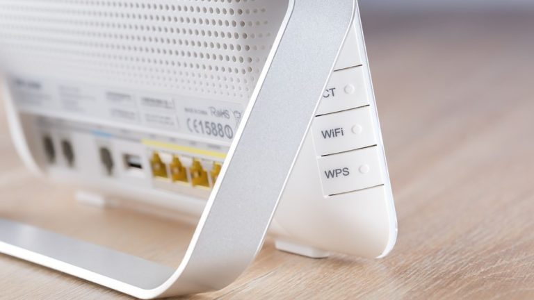 Survei Ini Membuktikan Ternyata WiFi Lebih Penting Dari Soal Seks, Apa Betul?