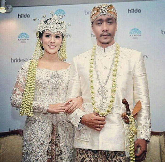 editan foto raisa nikah 3