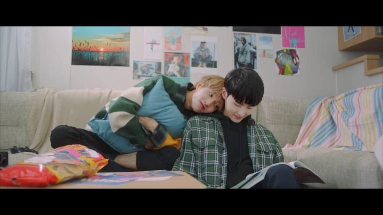 HOLLAND, Idol K-Pop Gay Pertama Di Korea Selatan Debut Dengan MV ‘Neverland’ 5 HOLLAND, Idol K-Pop Gay Pertama Di Korea Selatan Debut Dengan MV ‘Neverland’