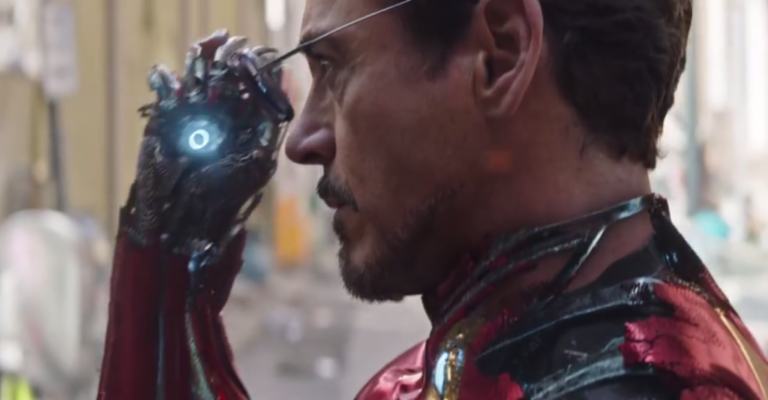 pertanyaan di avengers infinity war super bowl 2