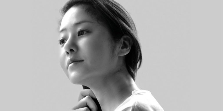 Tak Hanya Sering Terlambat, Staf ‘Return’ Ungkap Tingkah Buruk Go Hyun Jung!