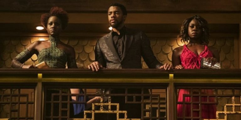 Kata Siapa Wanita Hanya Bisa Marah-Marah? Inilah Deretan Wanita Tangguh di Black Panther ! 26 Kata Siapa Wanita Hanya Bisa Marah-Marah? Inilah Deretan Wanita Tangguh di Black Panther !