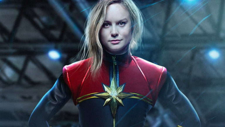 Kostum Captain Marvel