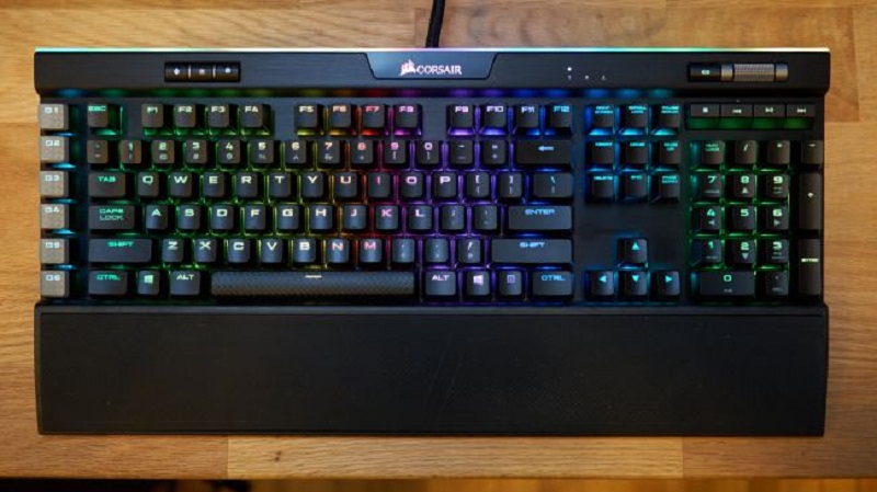 Rekomendasi Keyboard Gaming Terbaik Corsair K95 RGB Platinum