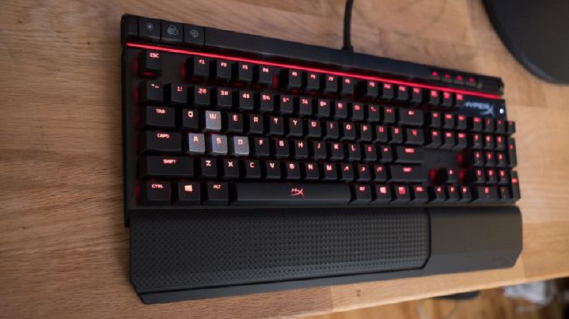 Rekomendasi Keyboard Gaming Terbaik HyperX Alloy Elite