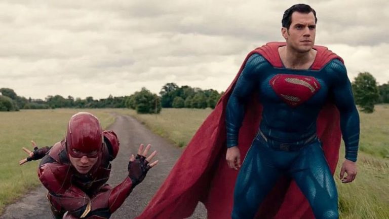 Siapa yang Paling Cepat Antara The Flash dan Superman?