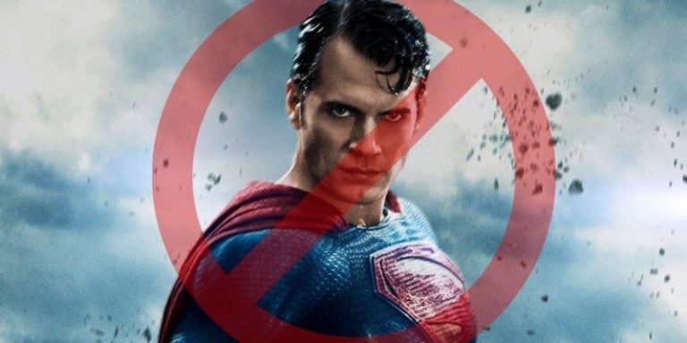 Henry Cavil Keluar Sebagai Superman