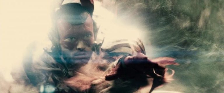 Fantastic Beasts 3 Diundur, The Flash Akan Terbengkalai Lagi?