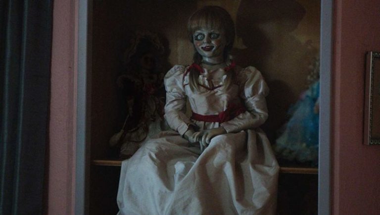 Warner Bros Bagikan Trailer Pertama Annabelle Comes Home 4 Warner Bros Bagikan Trailer Pertama Annabelle Comes Home