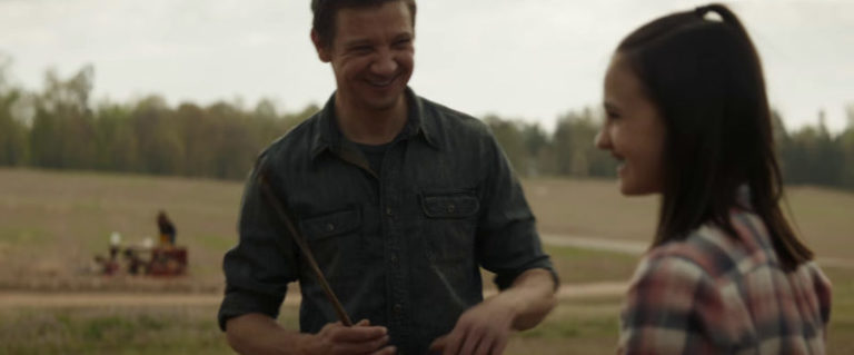 Siapa Gadis Misterius yang Bersama Hawkeye di Trailer Avengers: Endgame?