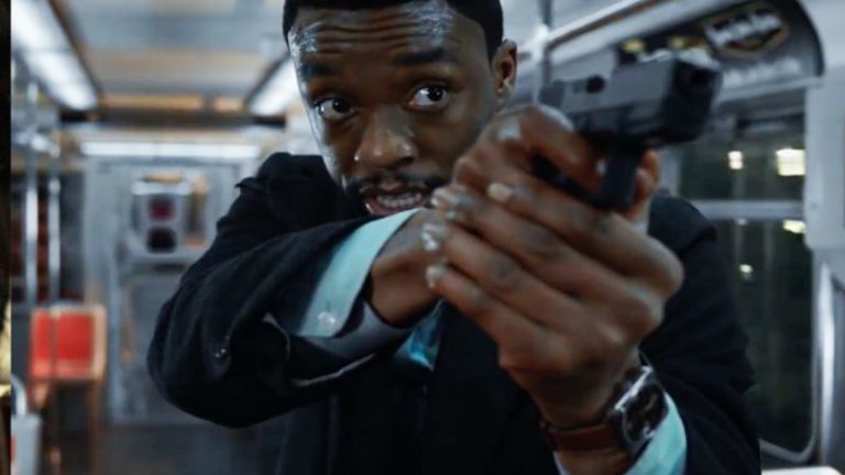 Chadwick Boseman Selidiki Kasus Pembunuh Polisi dalam Trailer Film 21 Bridges