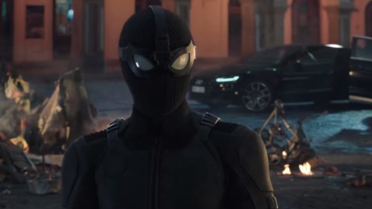 Jon Watt Ungkap Mengapa Spider-Man Kenakan Kostum Hitam dalam Far From Home 7 Jon Watt Ungkap Mengapa Spider-Man Kenakan Kostum Hitam dalam Far From Home