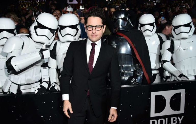 Sutradara JJ Abrams Jelaskan Maksud Judul Star Wars: The Rise of Skywalker 7 Sutradara JJ Abrams Jelaskan Maksud Judul Star Wars: The Rise of Skywalker