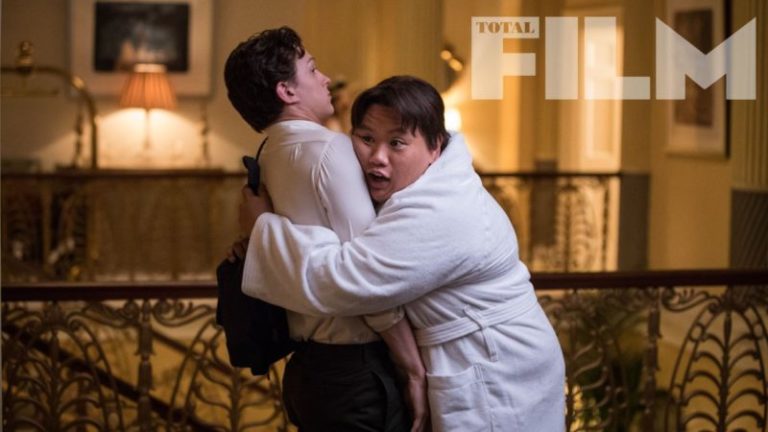 Foto Baru Spider-Man: Far From Home, Parker dan Ned Berpelukan!