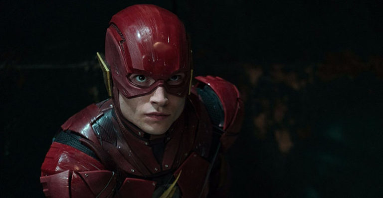Ezra Miller Kedapatan Mencekik Seorang Wanita Dalam Sebuah Video Kontroversial 10 Ezra Miller Kedapatan Mencekik Seorang Wanita Dalam Sebuah Video Kontroversial