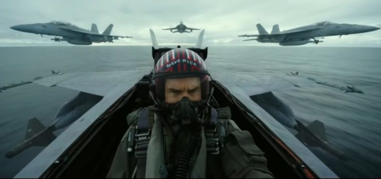 Tom Cruise ke luar angkasa