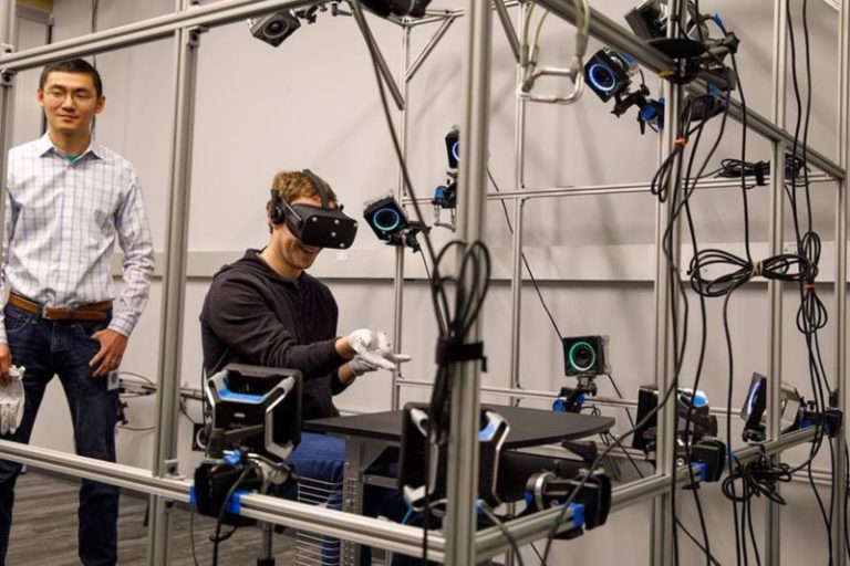 Pesan rahasia facebook di oculus