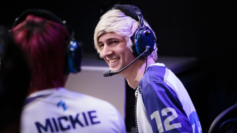 Xqc ketakutan saat sedang streaming minecraft di twitch