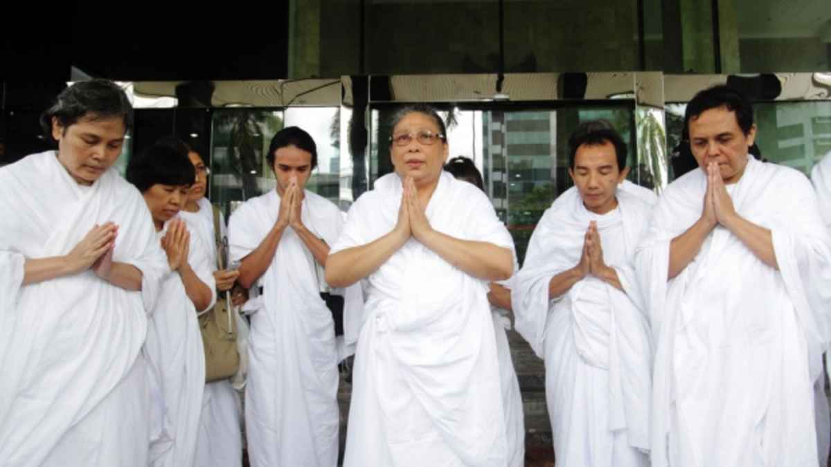 Bikin Geger, Inilah 5 Orang Indonesia Yang Pernah Mengaku Sebagai Utusan Tuhan! Dafunda Gokil