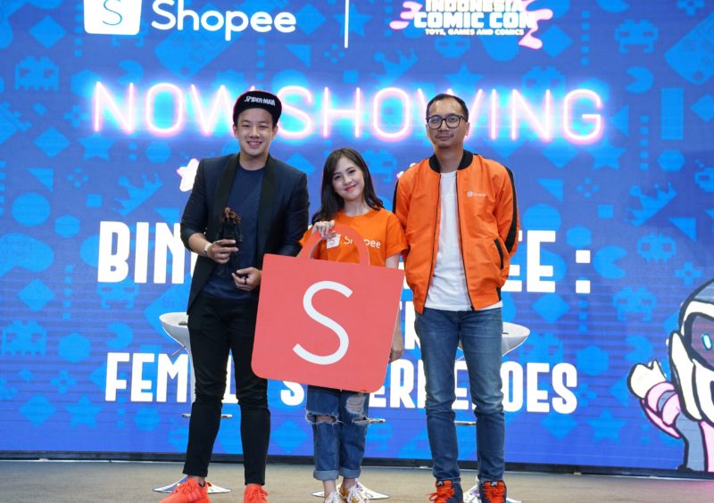 BincangShopee Ki Ka Frans Sanjaya, Adhisty Zara, Dan Rezki Yanuar Berfoto Bersama