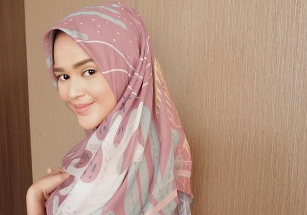 Cantik Pake Banget, Inilah 5 Suku Penghasil Wanita Tercantik Di Indonesia! Suku Melayu