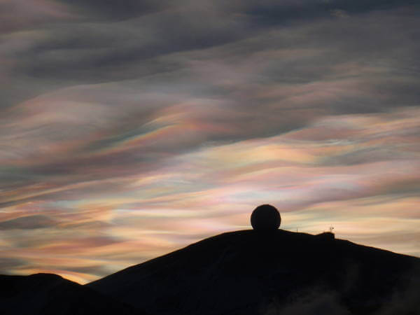 Dari Indah Hingga Menakutkan, Inilah 10 Fenomena Langit Paling Heboh Di Dunia! Awan Kutub