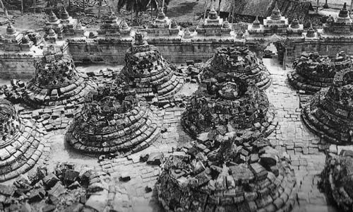 Miris! Inilah 10 Kisah Tragis Dibalik Keindahan Tempat Ibadah Terkenal Di Dunia, Penasaran Bom Candi Borobudur