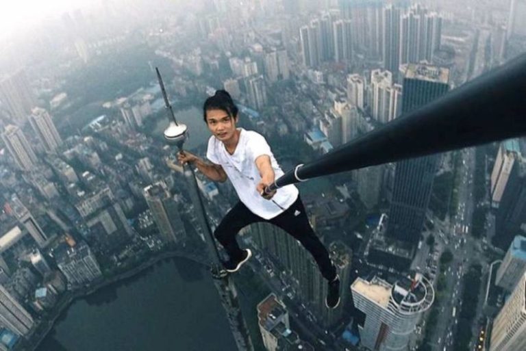 Selfie Gangguan Mental