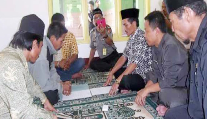 Sensen Komara, Pria Asal Garut Yang Mengaku Rasul Dan Akan Dirikan Negara Islam Indonesia! Negara Islam