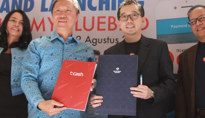 Tcash Dan Blue Bird Resmi Bekerja Sama, Sekarang Bayar Taksi Nggak Perlu Pakai Duit! 