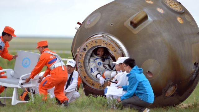 Cara Astronot Kembali Ke Bumi