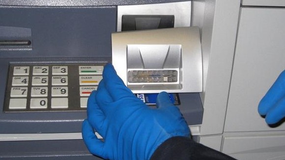 Cara Kerja Kejahatan Skimming Di Atm