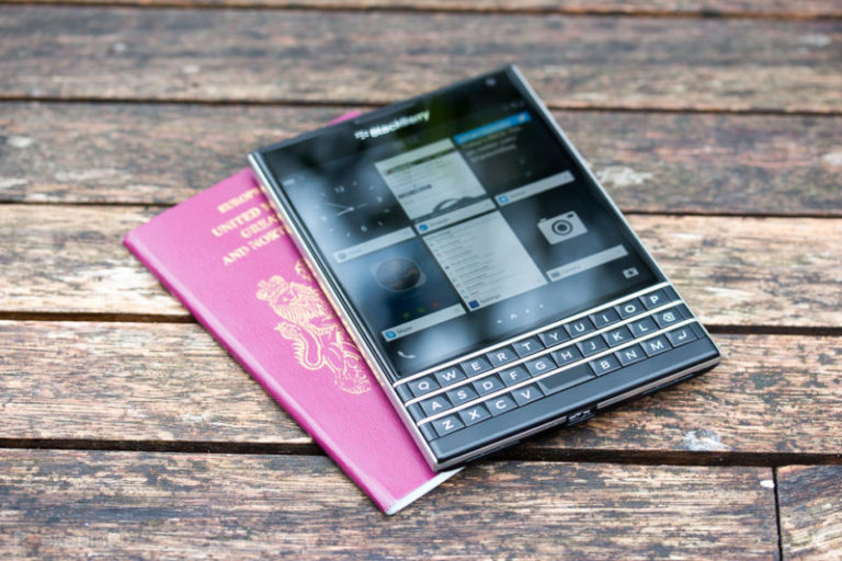 6 Desain Smartphone Android Terburuk yang Pernah Ada 8 6 Desain Smartphone Android Terburuk yang Pernah Ada