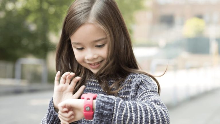 Larangan Anak Pakai Smartwatch ke Sekolah Viral di Internet! 8 Larangan Anak Pakai Smartwatch ke Sekolah Viral di Internet!