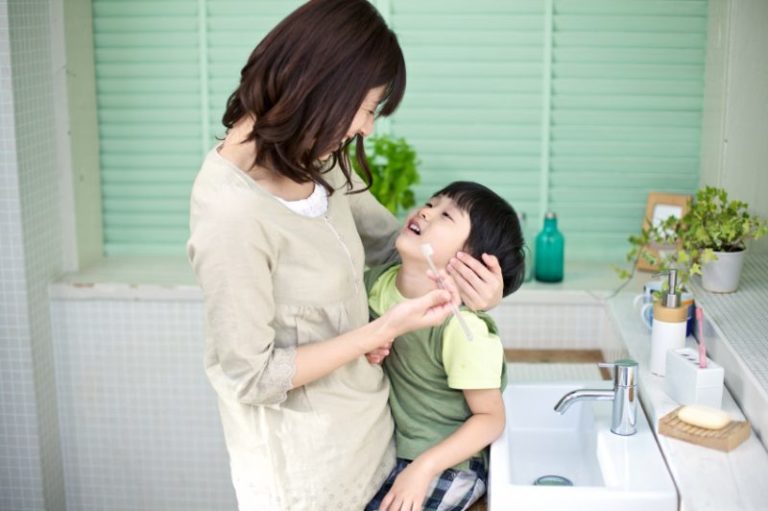 Seorang Ibu di Jepang Tertangkap Karena Mengajak Anak Laki-laki Ke Rumah! 3 Seorang Ibu di Jepang Tertangkap Karena Mengajak Anak Laki-laki Ke Rumah!