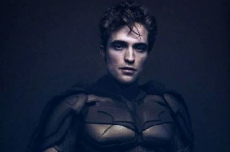 Pattinson Batman Bukan Pahlawan