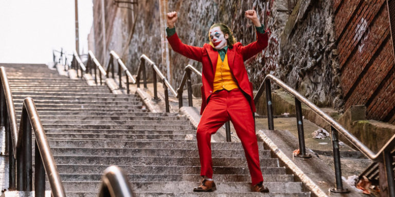 pendapatan joker debut