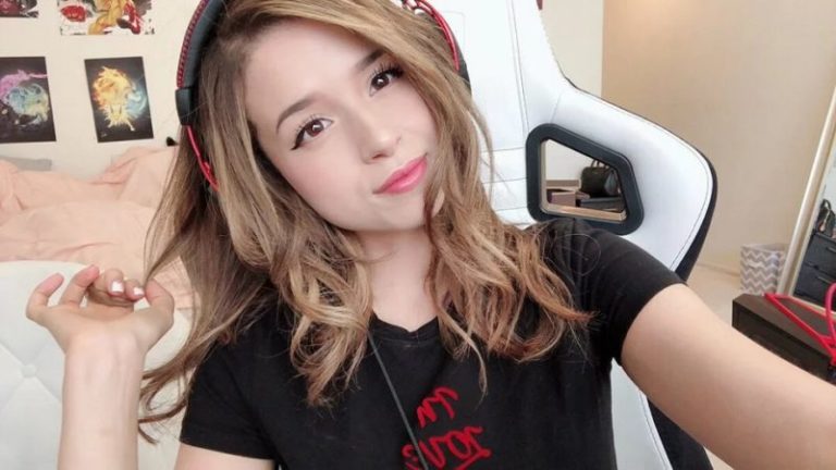 Streamer Pokimane Terkejut dengan Kisah Cinta Pemain Fortnite Berusia 10 Tahun! 10 Streamer Pokimane Terkejut dengan Kisah Cinta Pemain Fortnite Berusia 10 Tahun!