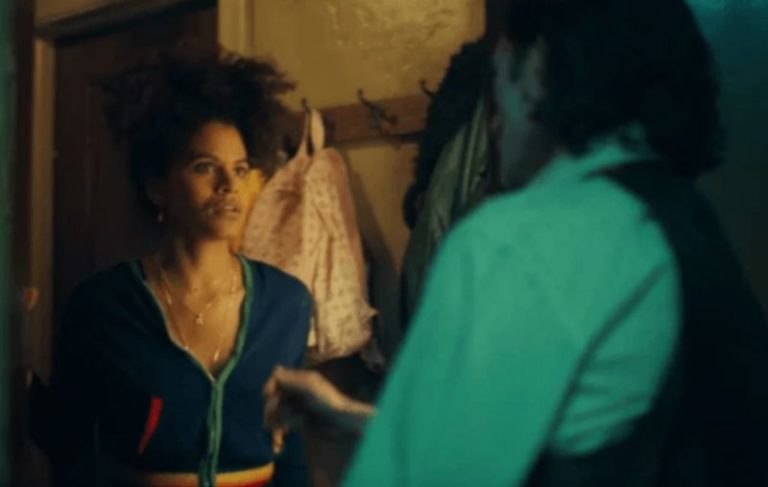 Zazie Beetz Tertarik Menjadi Storm di MCU 4 Zazie Beetz Tertarik Menjadi Storm di MCU