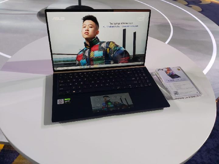 Asus Zenbook Pro Duo