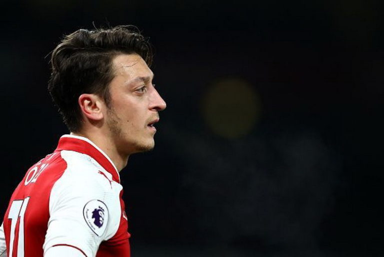 Mesut Ozil Dihapus Dari Fifa Dan Pes Di China