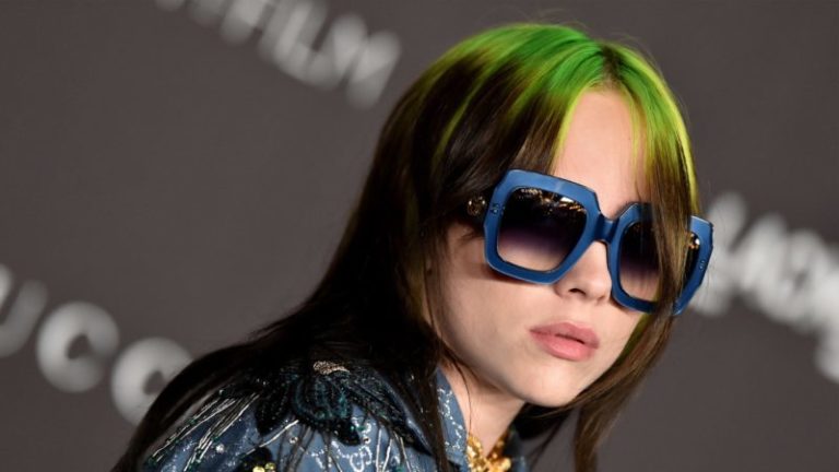 Billie Eilish Bagikan Teaser Soundtrack 007