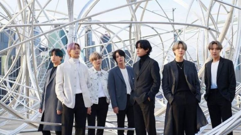 BTS Terpaksa Batalkan Konser di Korea Selatan Gara-Gara Wabah Corona